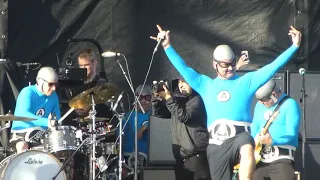 The Aquabats With Travis Barker - Superrad (Back to The Beach 2019)