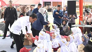 Presiden Jokowi Serahkan Bantuan bagi Warga Terdampak Bencana, Kabupaten Agam, 21 Mei 2024