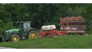 John Deere 8530 Cultivating With Disc-Harrow