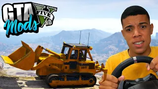 GTA V : SUBINDO O MONTE CHILIAD COM UM TRATOR DE CONSTRUÇÃO NO VOLANTE : GTA 5 MODS