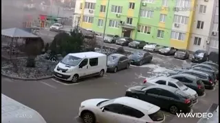 Close call for this civilian during Russian mortar strikes.