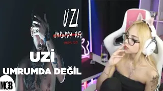 Eylül Adıgüzel Uzi - Umrumda Değil Dinliyor