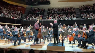 Sheku Kanneh-Mason at the Philharmonie de Paris (ovation)