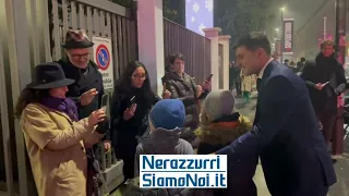 L'arrivo dei giocatori dell'Inter alla festa di Natale