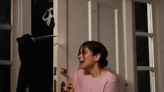 Scream (2022) Tara Is Attacked by Ghostface - Opening Scene (Part 3/3) Starring Jenna Ortega