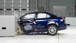 2014 Mitsubishi Lancer driver-side small overlap IIHS crash test