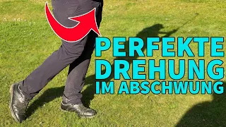 Nur so geschieht deine Körperdrehung im Abschwung wie von selbst. (Golftechnik/ Golfschwung)