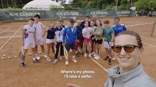 Victoria Azarenka SURPRISES kids at a local tennis club in Rome 🤩
