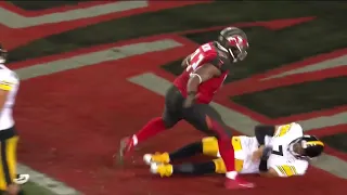 Lou's Gerald McCoy apologizes to Big Ben during tackle