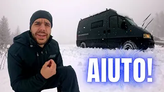 #19 Rimango BLOCCATO con il VAN dopo una fortissima nevicata ❄️ 🚐