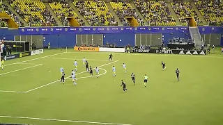 Philadelphia Union's Jakob Glesnes blocks CF Montreal's Matko Miljevic's shot late in stoppage time