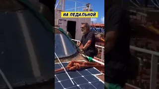 Турецкие моряки спасли француза!