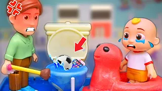 Cocomelon Family: JJ Blocks The Toilet 💩 | FUN | Pretend Play with Cocomelon Toys