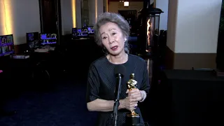 Oscars 2021- YUH-JUNG YOUN Backstage| ScreenSlam