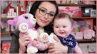 Snooki & JWOWW Donate Toys! | #MomsWithAttitude Moment