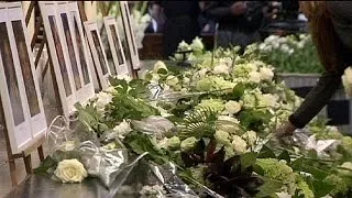 Netherlands holds ceremonies for MH17 victims a month after crash