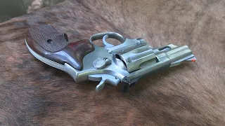 S&W Model 66-1    2 1/2" barrel