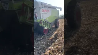 Пробите колесо. Claas Lexion 760