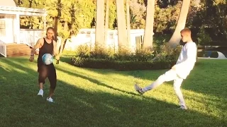 Justin Bieber Plays Keepy-Uppys With Neymar In His Back Garden