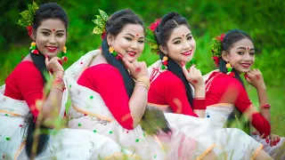 কাদা দিলি সাদা কাপড়ে ❤️😍😍 . Rubi Ghose . Folk Dance Video  . Joyjit Dance .