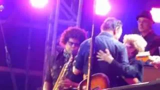 Bruce Springsteen - Dancing in the Dark (LIVE HD) in London @ Hard Rock Calling 2013.06.30