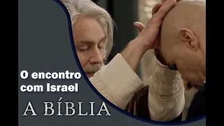 A BÍBLIA: Sheshi conhece Israel e se emociona ao receber oração