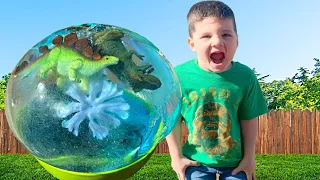 GIANT DINOSAUR ICE EGGS ! Caleb & Mommy Melting ICE Balloons! Dinosaurs for Kids Fun Activity