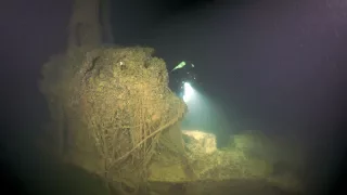Неопознанная подлодка - Unidentified submarine - Sous-marin non identifié