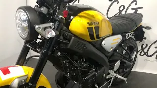 Yamaha XSR125, yellow, stock exhaust sound
