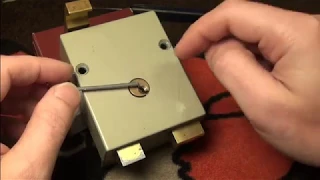 (260)  - lockpicking a pintumbler lever lock and a look inside