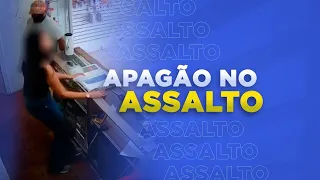 Câmera flagra funcionária de loja desmaiando ao ver bandido armado