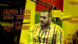 Salman Khan's fun filled wishes for Shahrukh Khan on his 50th birthday | Radio Mirchi