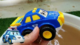 Cleaning toy cars: Poli, Porsche 911, Dump Truck, Heli, Amber,  Offroad, Tree harvest