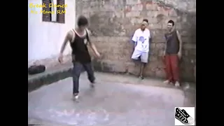 Break Dance  - Treino diário na casa do Beto em Votorantim no ano 2000  (Melhores partes).