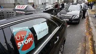 Таксисты требуют от ЕС притормозить Uber