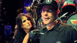 Alice Cooper Takes Over Halloween Horror Nights [HD]