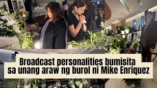 Broadcast personalities bumisita sa unang araw ng burol ni Mike Enriquez