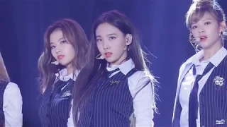 [4K] 180801 코리아뮤직페스티벌(KMF) 트와이스(TWICE) 발렌티(VALENTI) - 나연 직캠