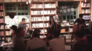 2016.09.03 Feathers and down-The Cardigans (Cover) @Lyobistro