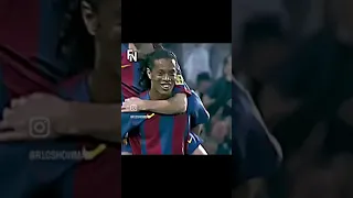How Ronaldinho helped Messi become the GOAT | MESSI #fypシ #trending #viral #shortvideo #fyp #soccer