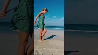 Самая скромная девушка на пляже #girl #beach