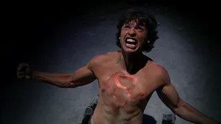 Smallville 3x02 - Jonathan fights to bring Clark home