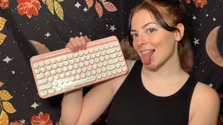 ASMR - Fast Typing & Gum Chewing 🤭👂🏻