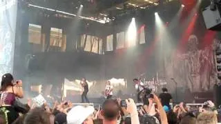 Welcome To The Family-Avenged Sevenfold (Live At Heavy MTL) First show after Rev's death