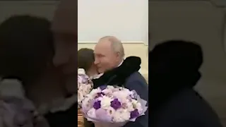 Putin fulfilled a girl's wish who was crying for not able to see Putin❤️ #shorts