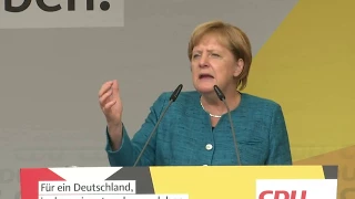 Wahlkampf 2017: Angela Merkel bei Auftritt in Sachsen massiv beschimpft