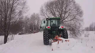 16.1.21. Чистим дорогу. Трактор 🚜 Джон Дир 6130 и грейдер Самарш 250.