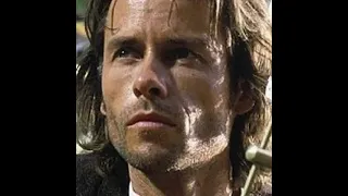 TIME  MACHINE  --  Guy Pearce  , Samantha  Mumba ,  Jeremy  Irons