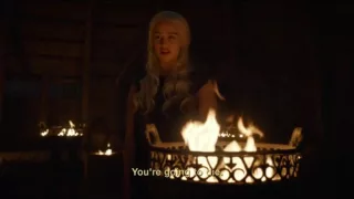 Daenerys sets fire to the temple of the Dosh Khaleen - Game of Thrones S06E04