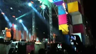 Tinie Tempah - Pass Out (HD) [Live Global Gathering 2012]